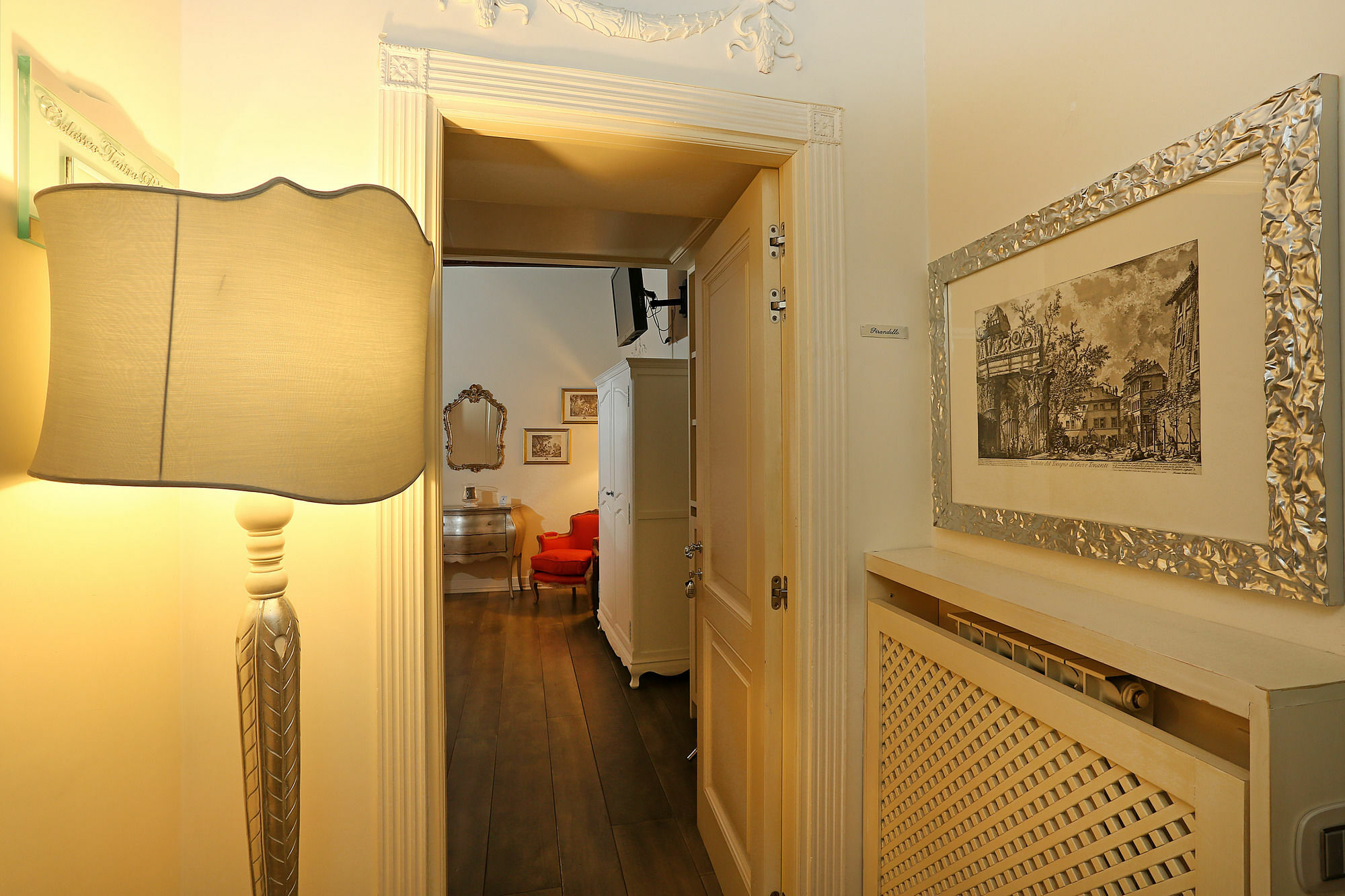 Piazzetta De' Monti Suites ローマ エクステリア 写真
